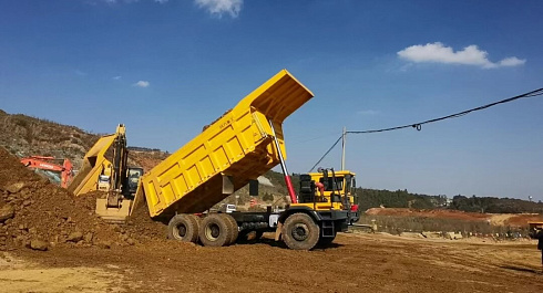 Самосвал TL891 – колёсная формула 6х4, грузоподъёмность 90 т