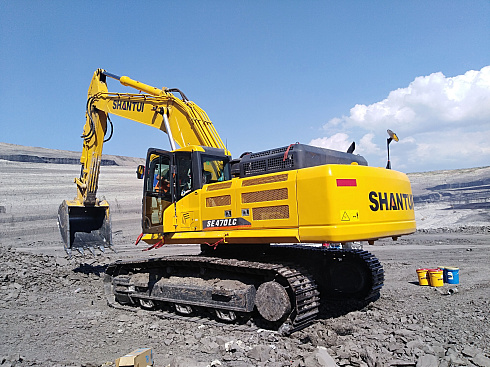 Экскаватор гусеничный SE470LC