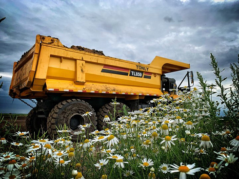 Самосвал TL859 – колёсная формула 6х6, грузоподъёмность 40 т
