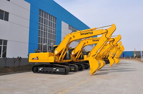 Экскаватор гусеничный SE215LCW